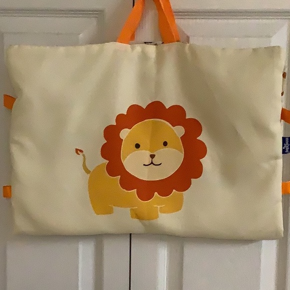 Other - Lion Design Kids Floor Blanket 18”x26”
